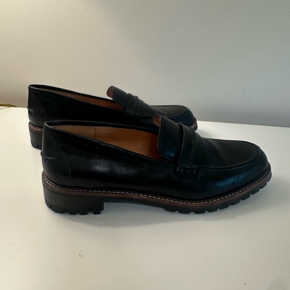 Madewell Corinne Lugsole Loafer, SIZE 10/10.5

Offers welcome! - Picture 7 of 7